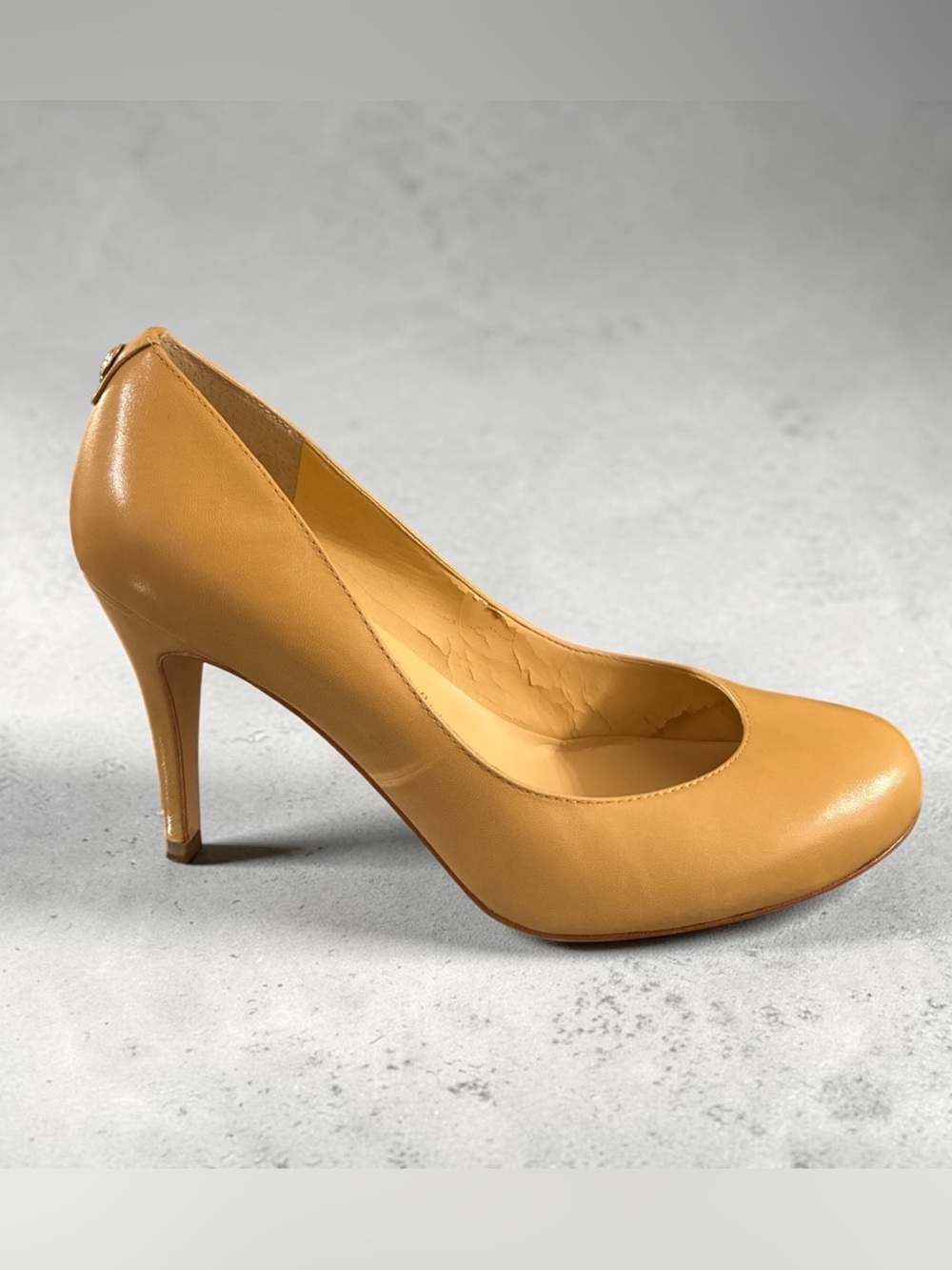 Ivanka Trump Light Natural Leather Itamoro Stiletto Pumps Size 8M
